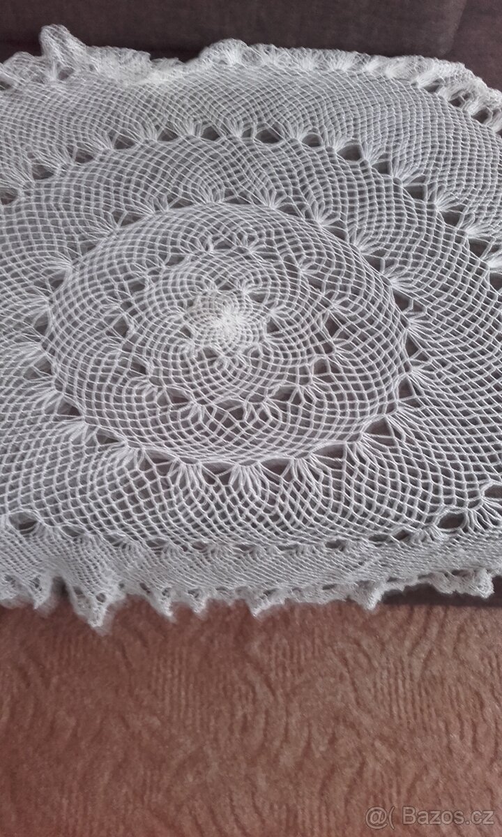 dečky na kulatý stolek - 2