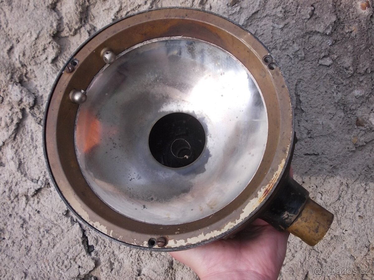 SVĚTLO PARABOLA LAMPA VETERÁN AUTO PRAGA TATRA - 2