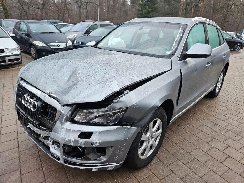 AUDI Q5 8R - DÍLY Z VOZU - 2