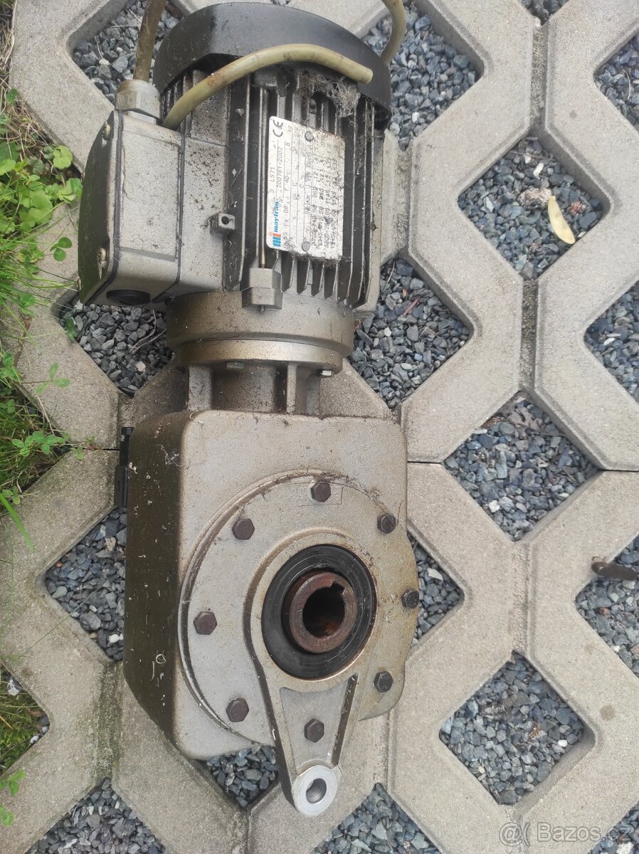 Převodovka s El.motorem - 2