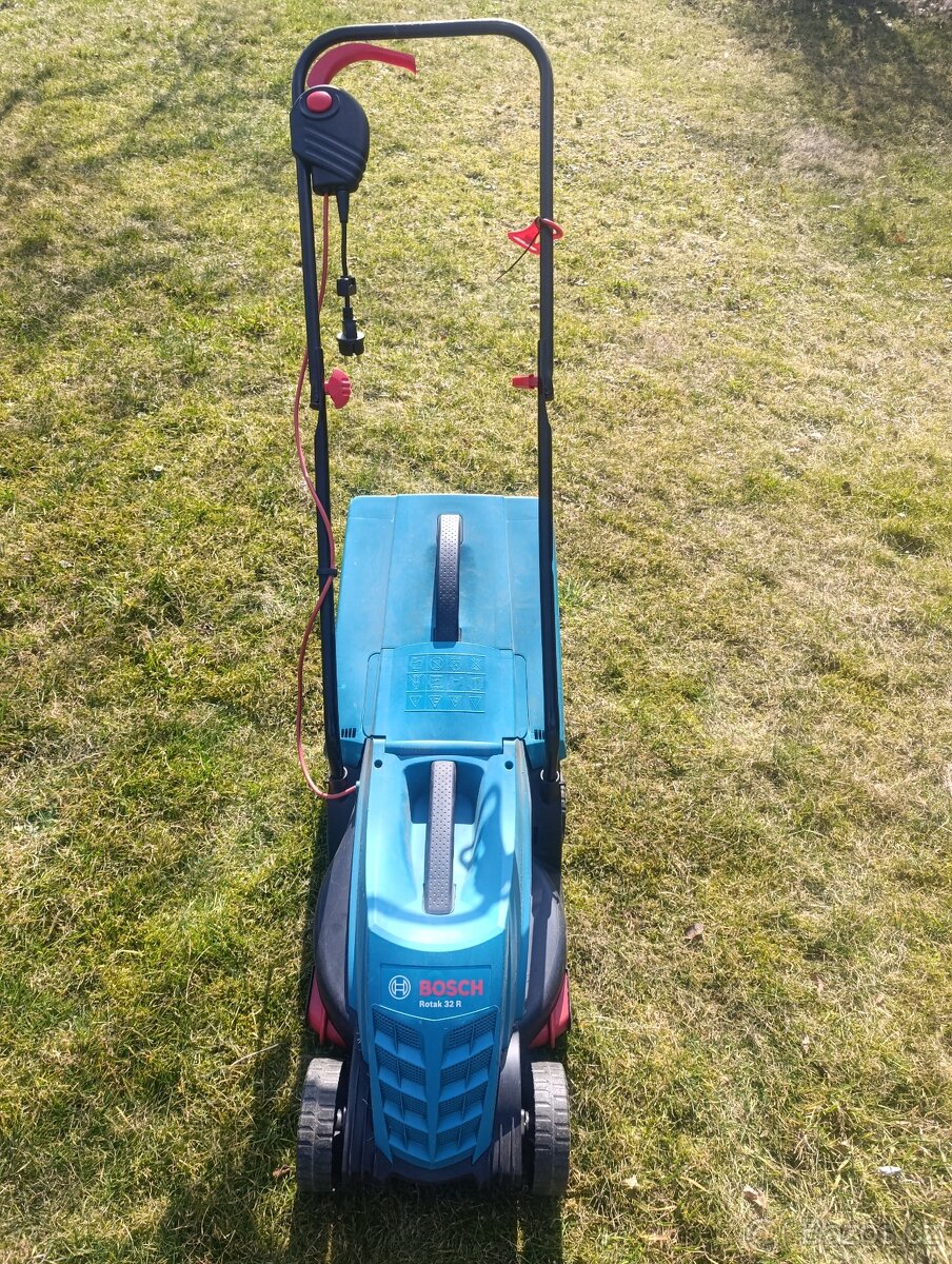 Bosch Rotak 32 R – elektrická sekačka. - 2