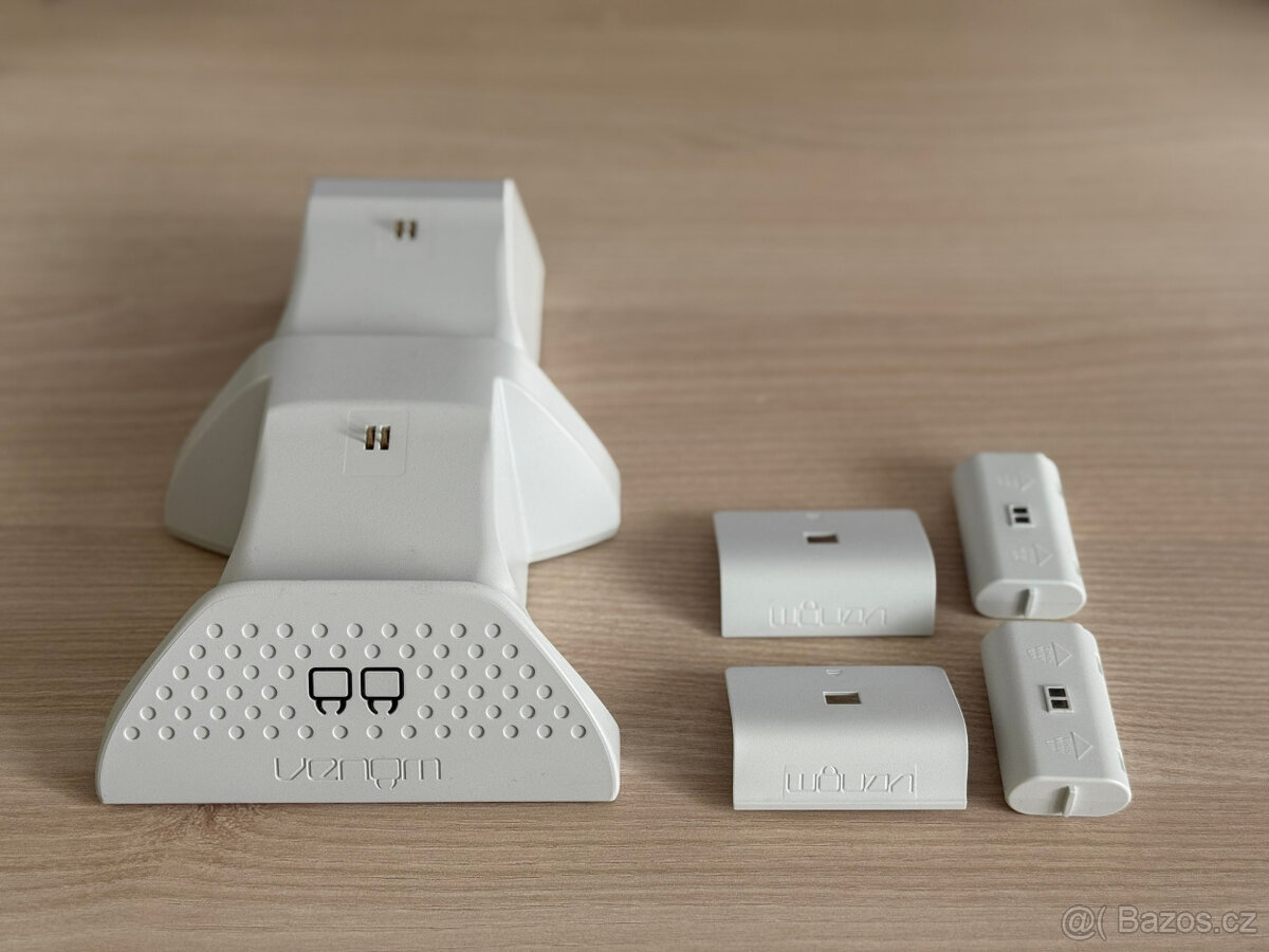 XBOX Controller + dokovací stanice VENOM - 2