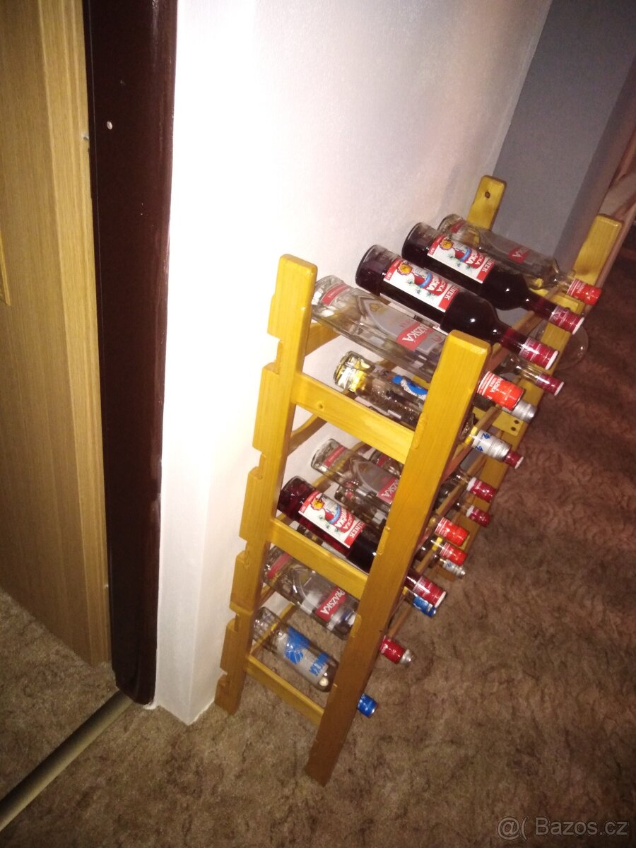 Stojan na láhve - 2