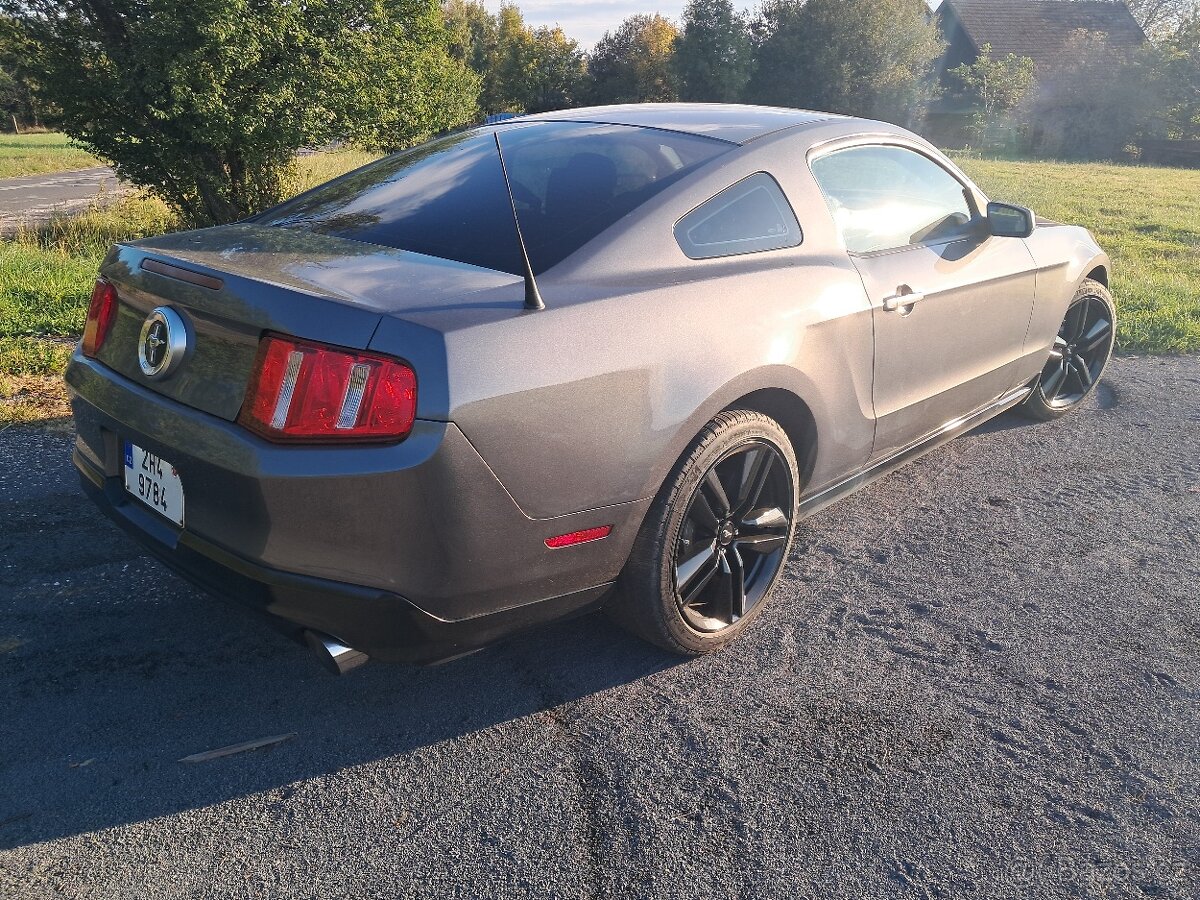Ford mustang 3.7 - 2