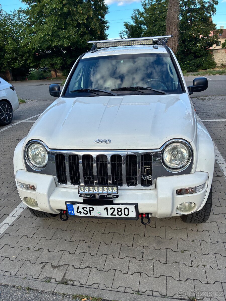 Jeep cherokee KJ 3,7 - 2
