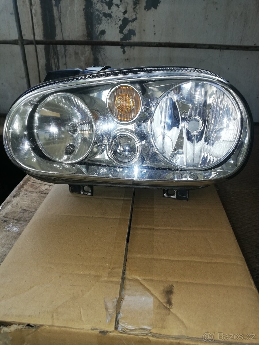 VW Golf 4 - 2