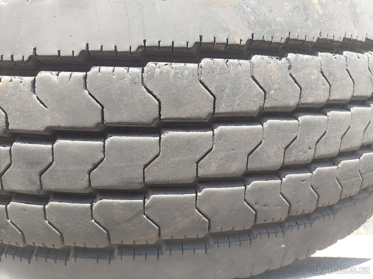 265/70 r17,5 Goodyear - 2