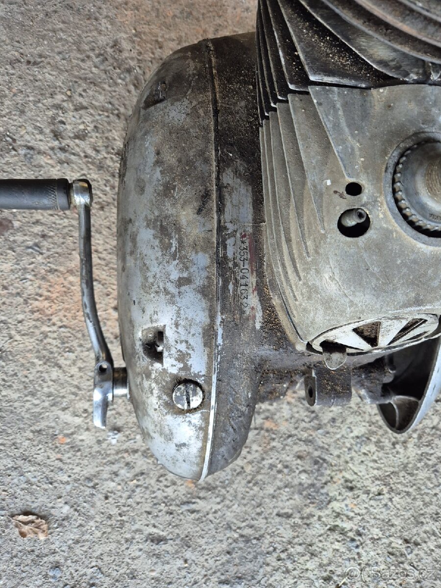 Motor Jawa 250/353 r.v. 1955. - 2