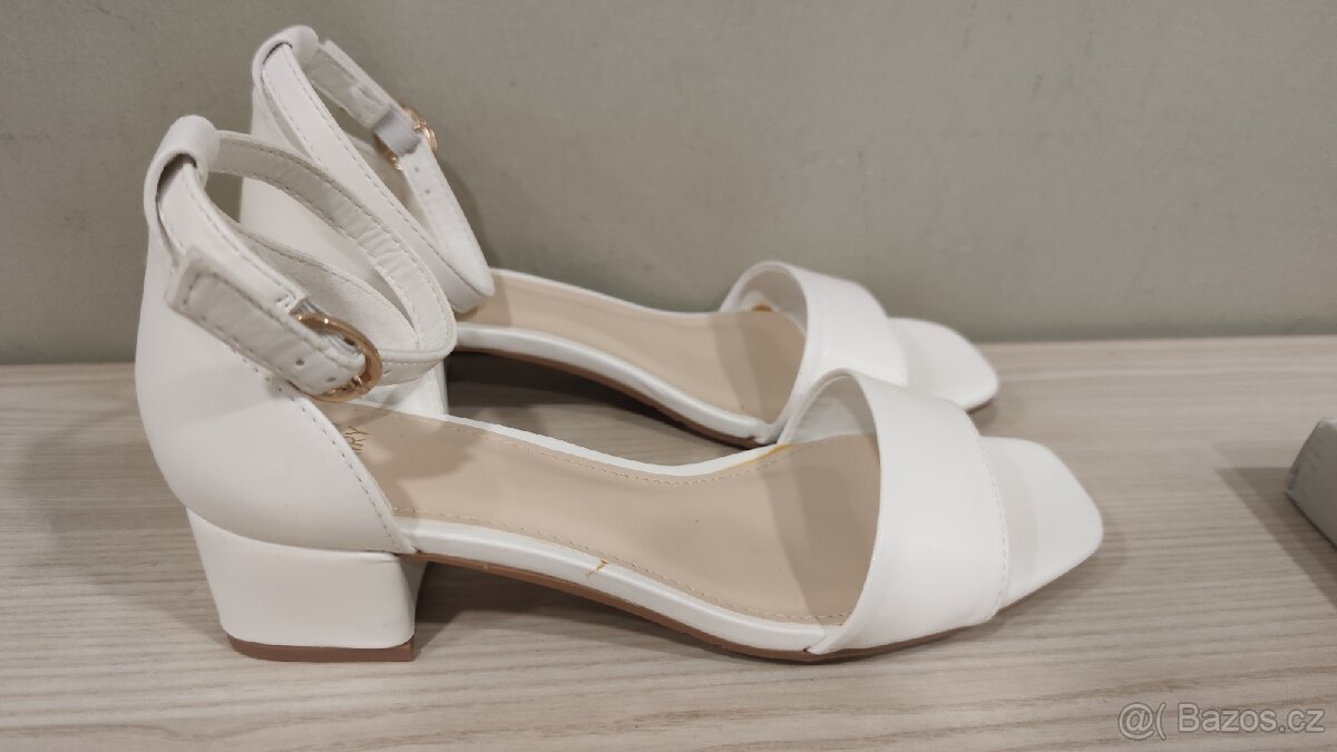 Bílé sandálky Jenny Fairy, vel. 37 - 2