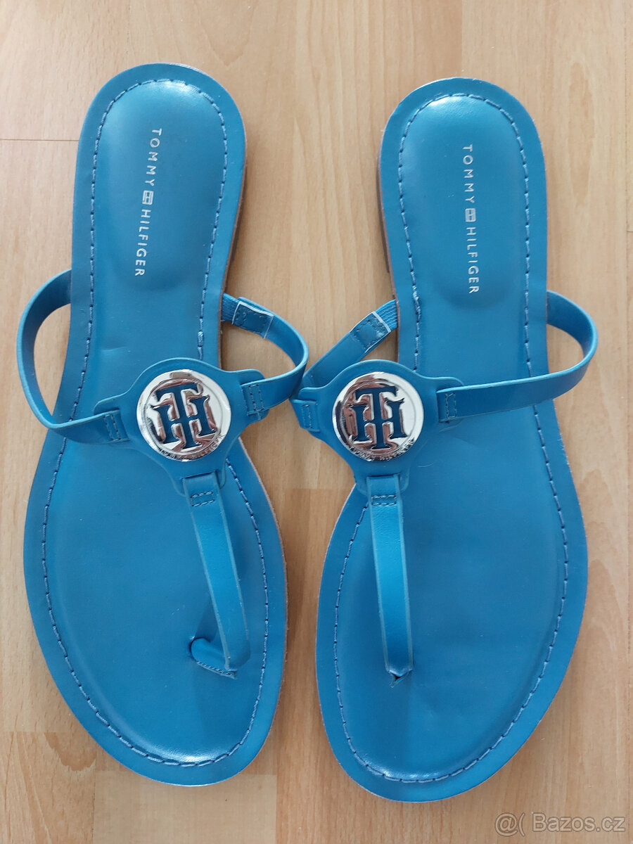 Tommy Hilfiger dámské letní žabky NOVÉ - 2