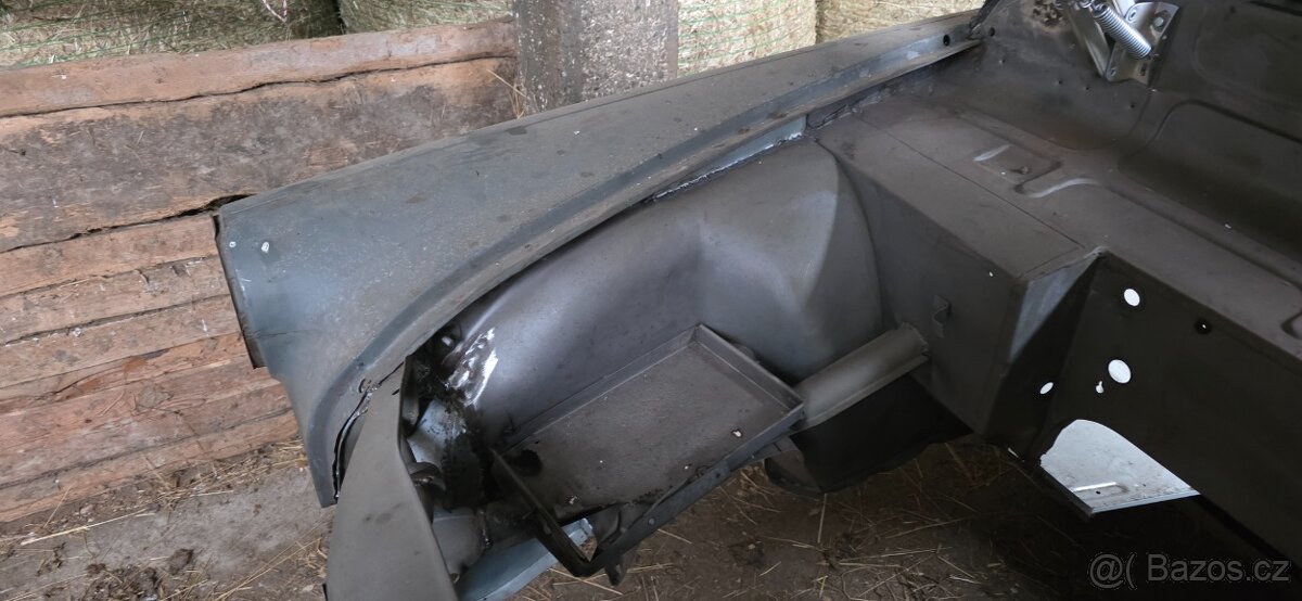 Škoda 450 felicia karoserie - 2