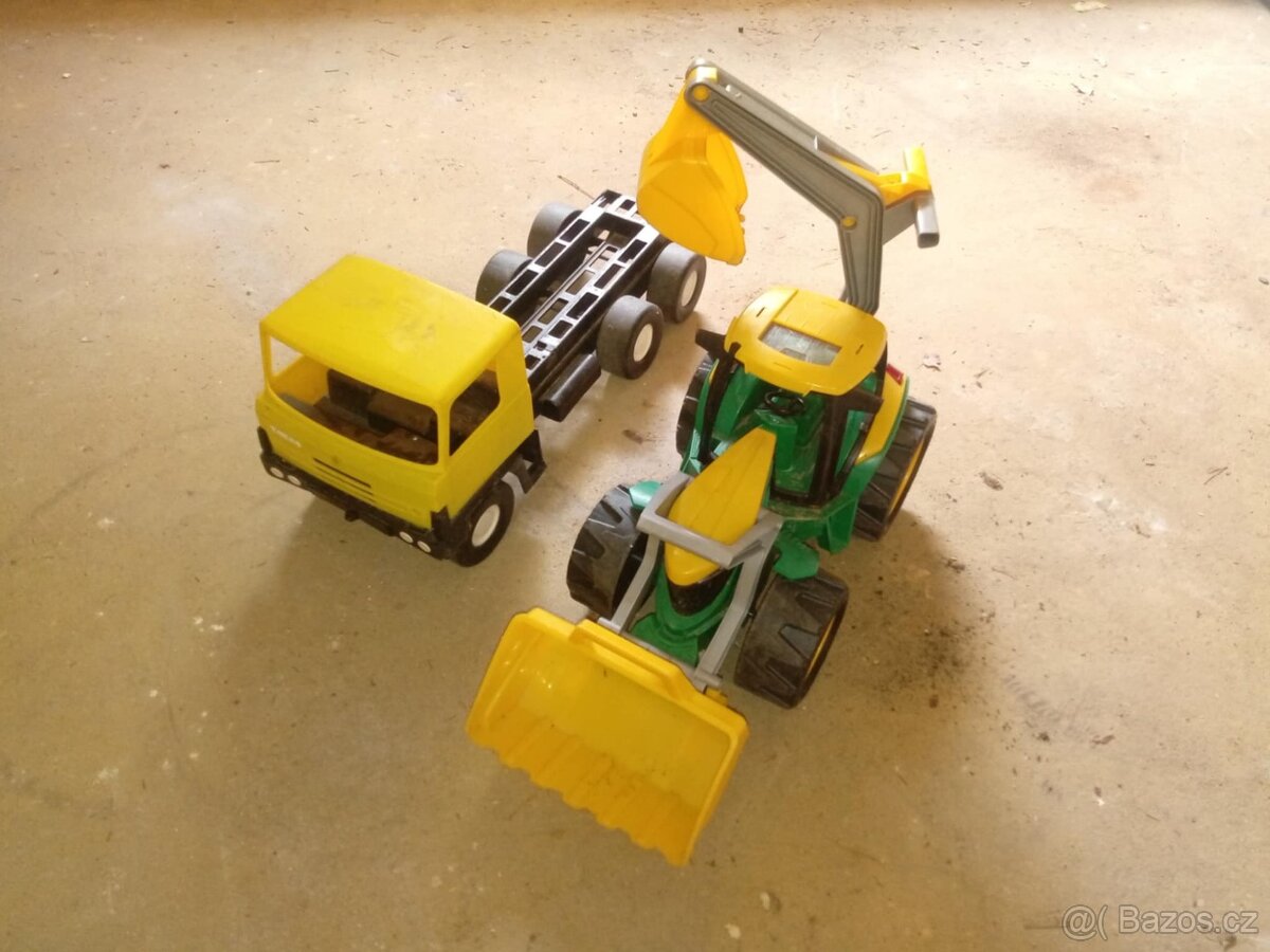 Traktorbagr a 2x Tatra na písek - 2