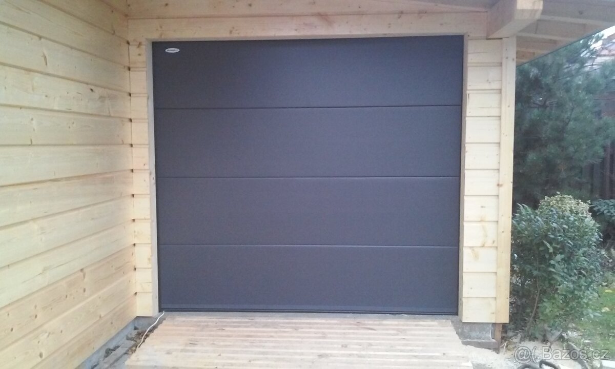 sekční garážová vrata - 2