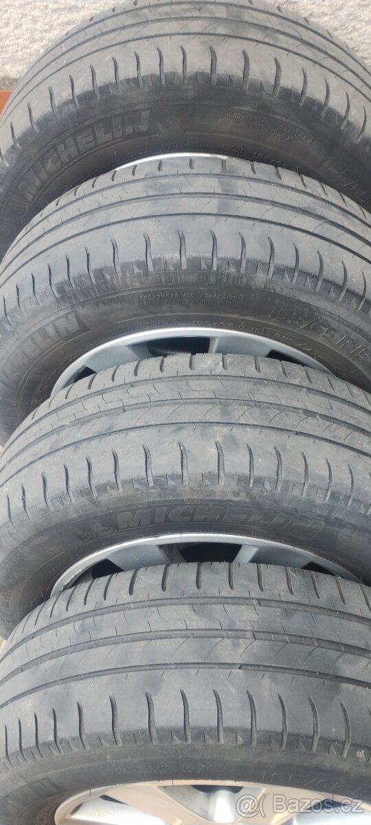 Elektrony s pneu - 2