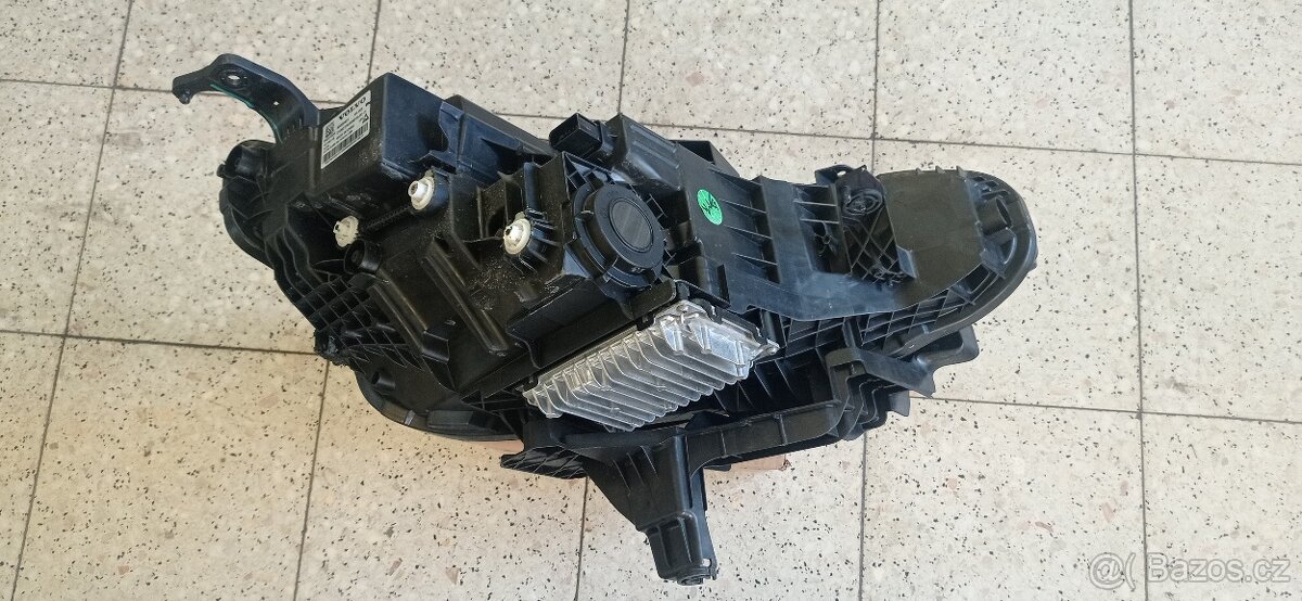 Světlo Volvo EX30 - 2