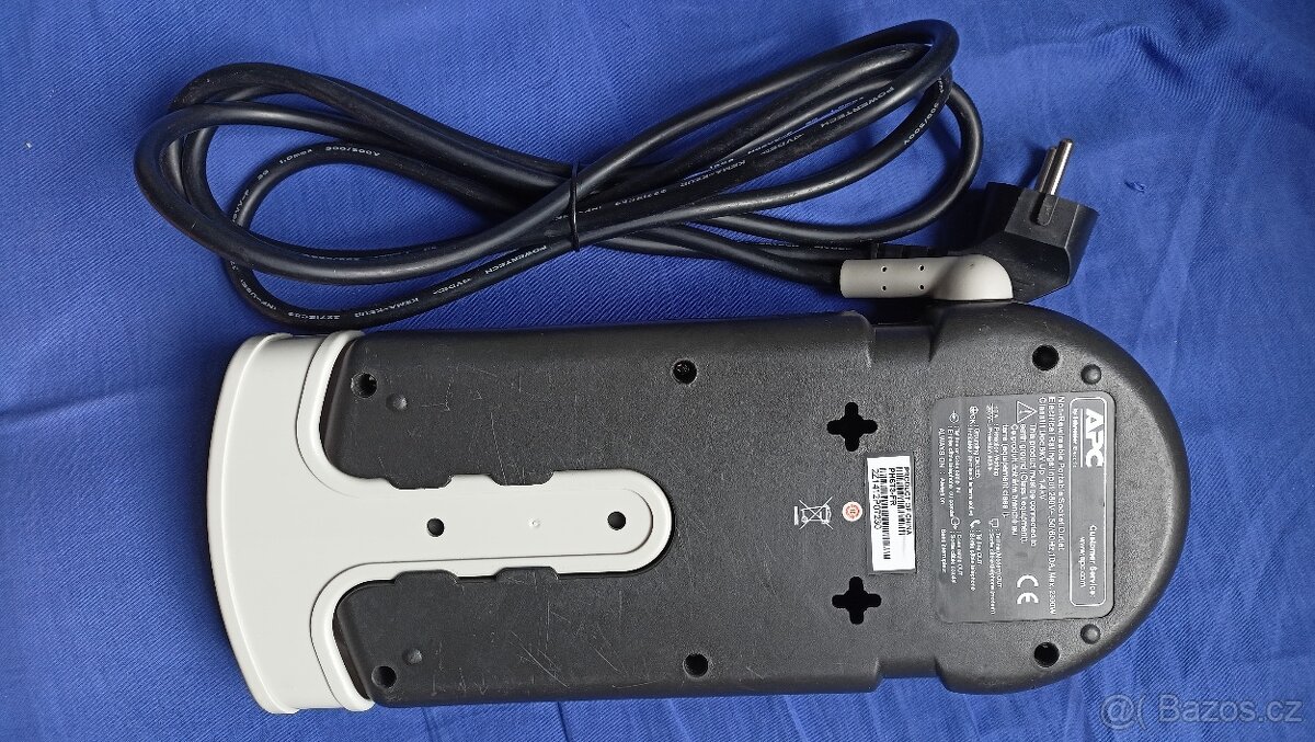 Přepěťová ochrana APC SurgeArrest PH6T3-FR - 2