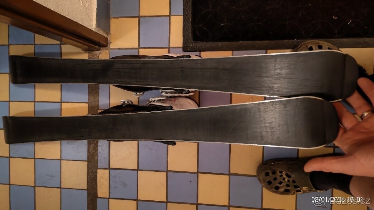 Prodám dětské lyže Dynastar 110cm + lyžáky - 2