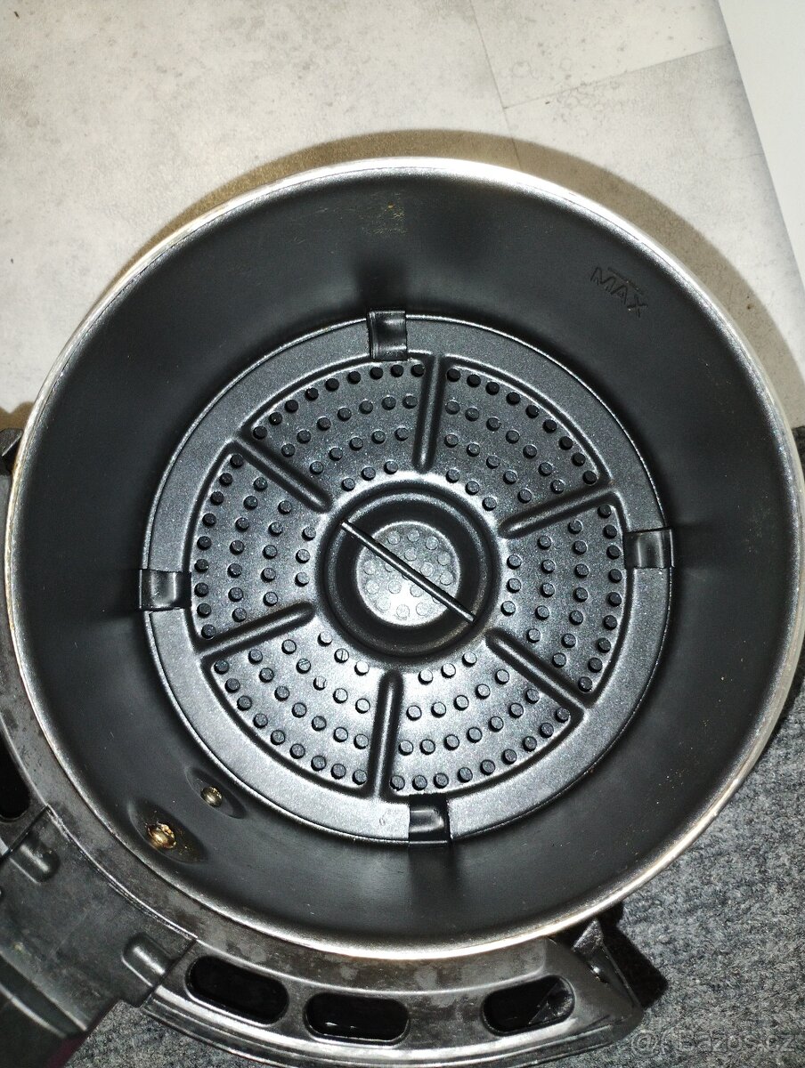 Horkovzdušná fritéza - 2