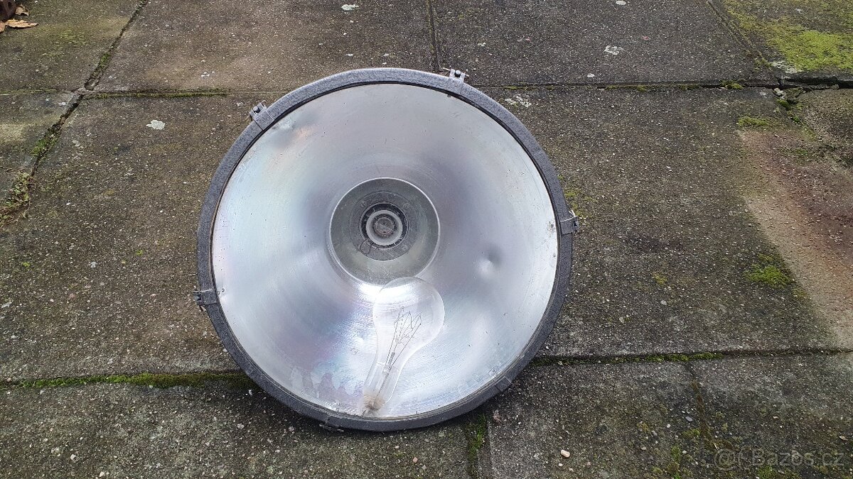 Industriální svítidlo / lampa - 2