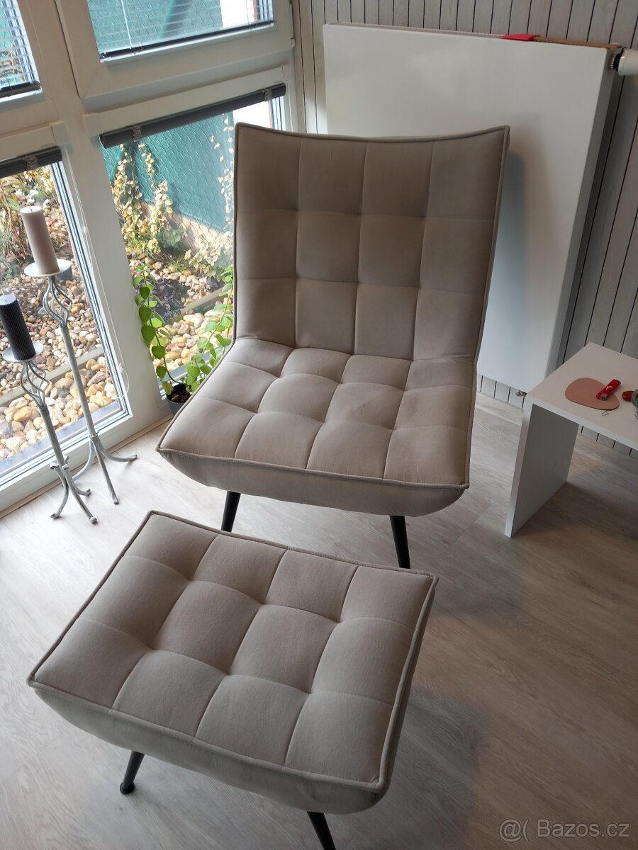 Křeslo s podnožkou - 2