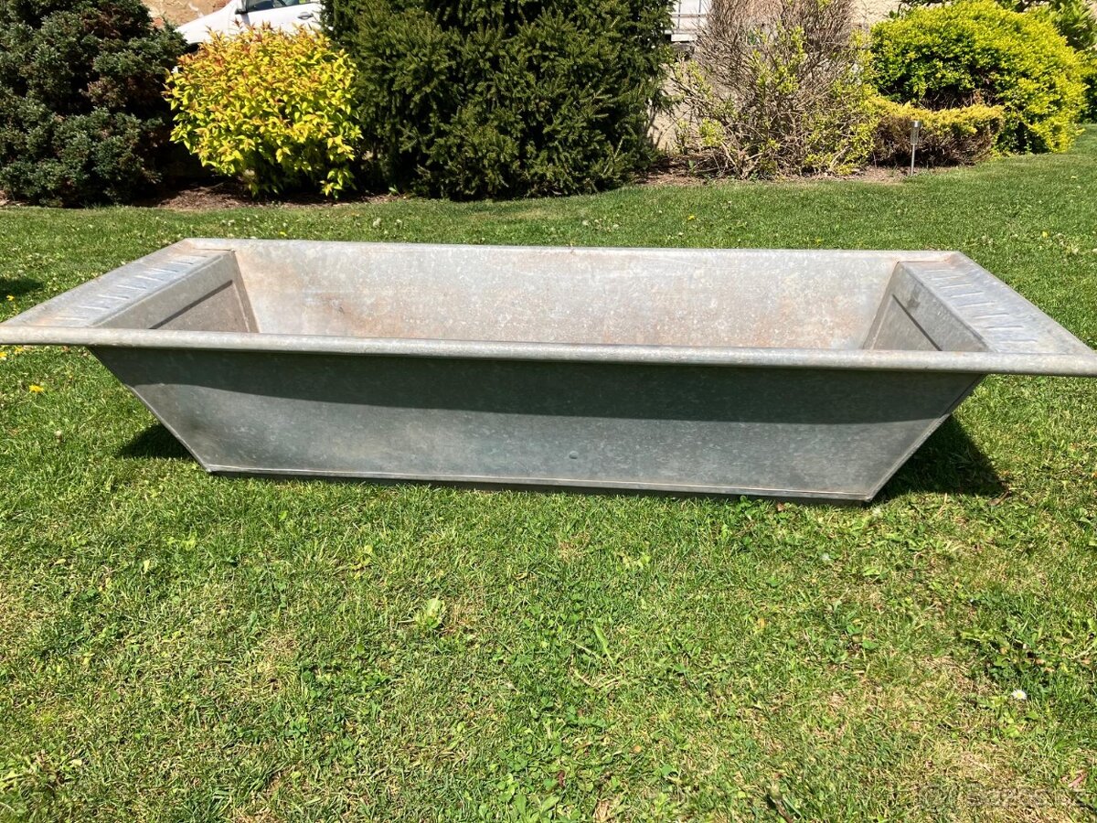 Stará vanička s výpustí- pozink. - 2