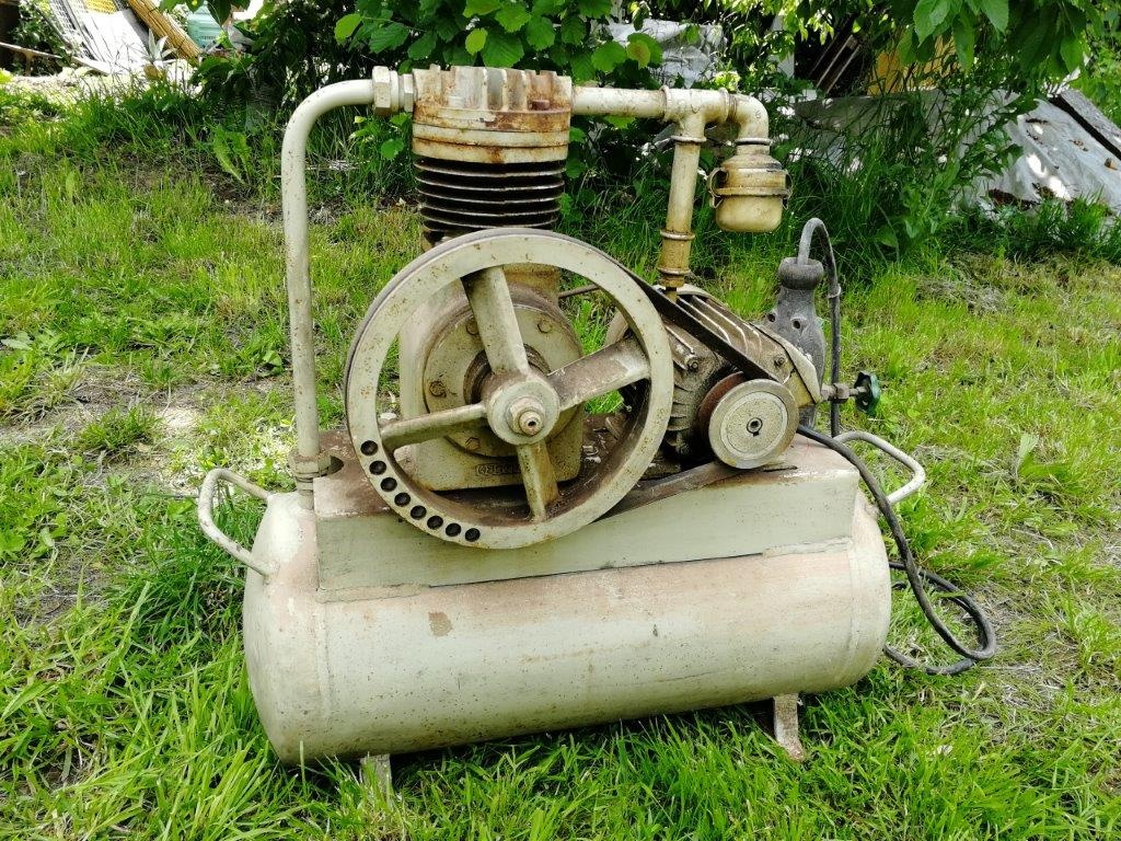 Prodám starý kompresor - 2
