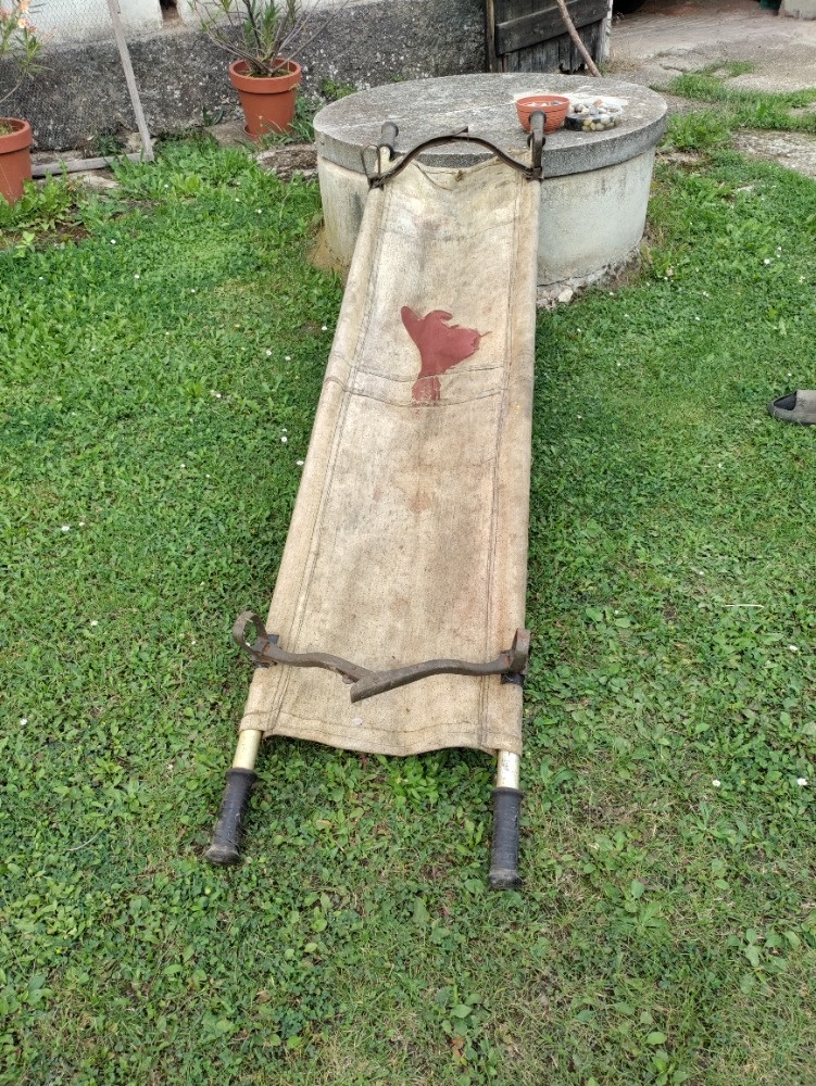 vojenská nosítka - 2