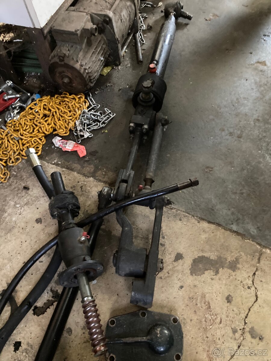 Řízení Zetor 7245 - 2