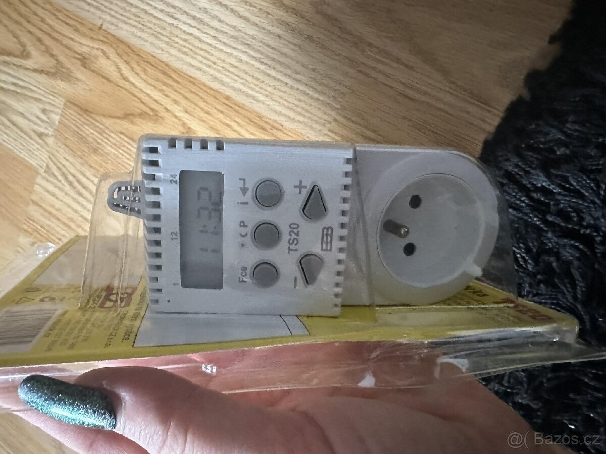 Termostat do zasuvky Ts20 nový - 2
