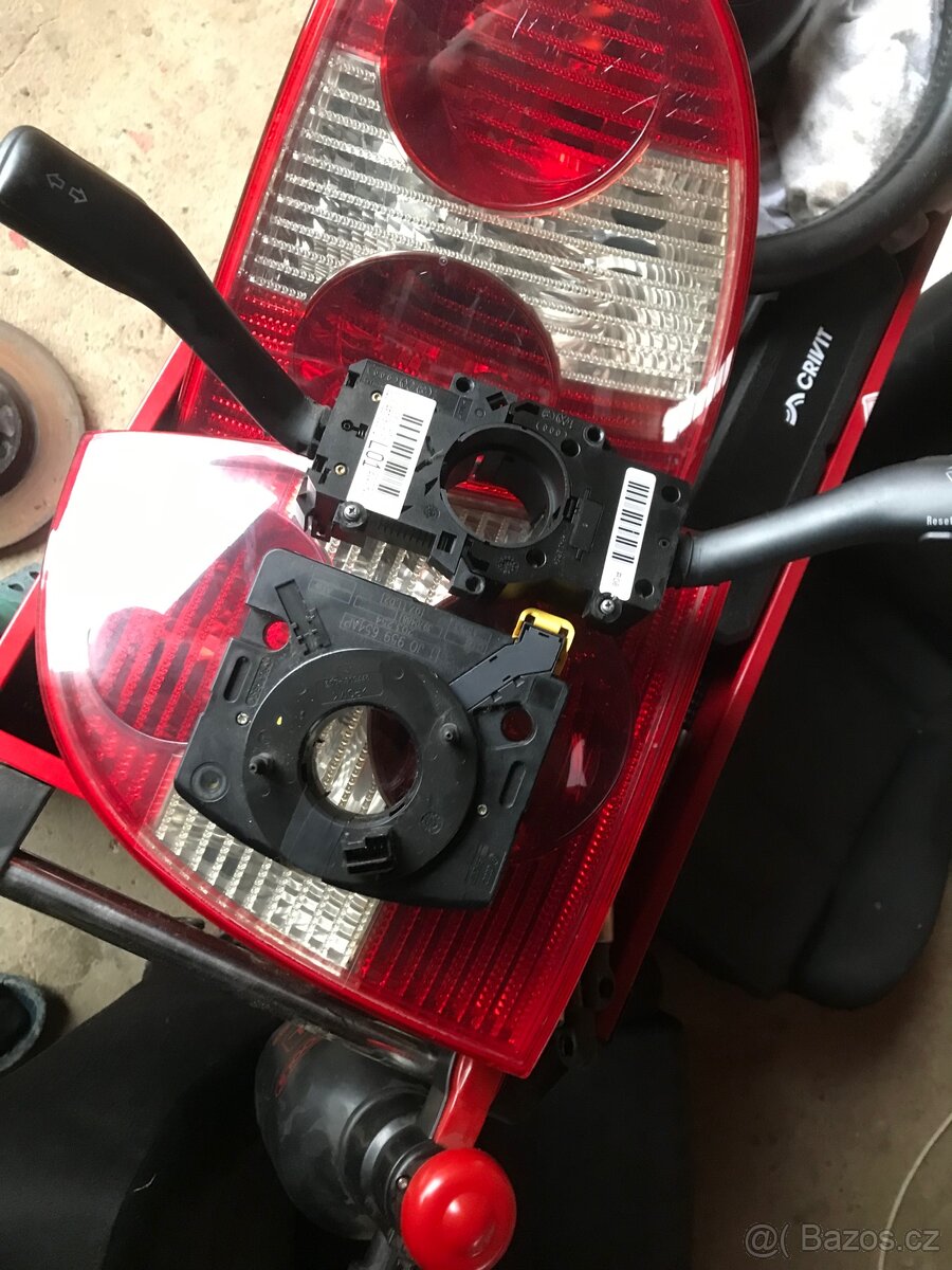 Passat b5,5 díly 1,8 turbo - 2