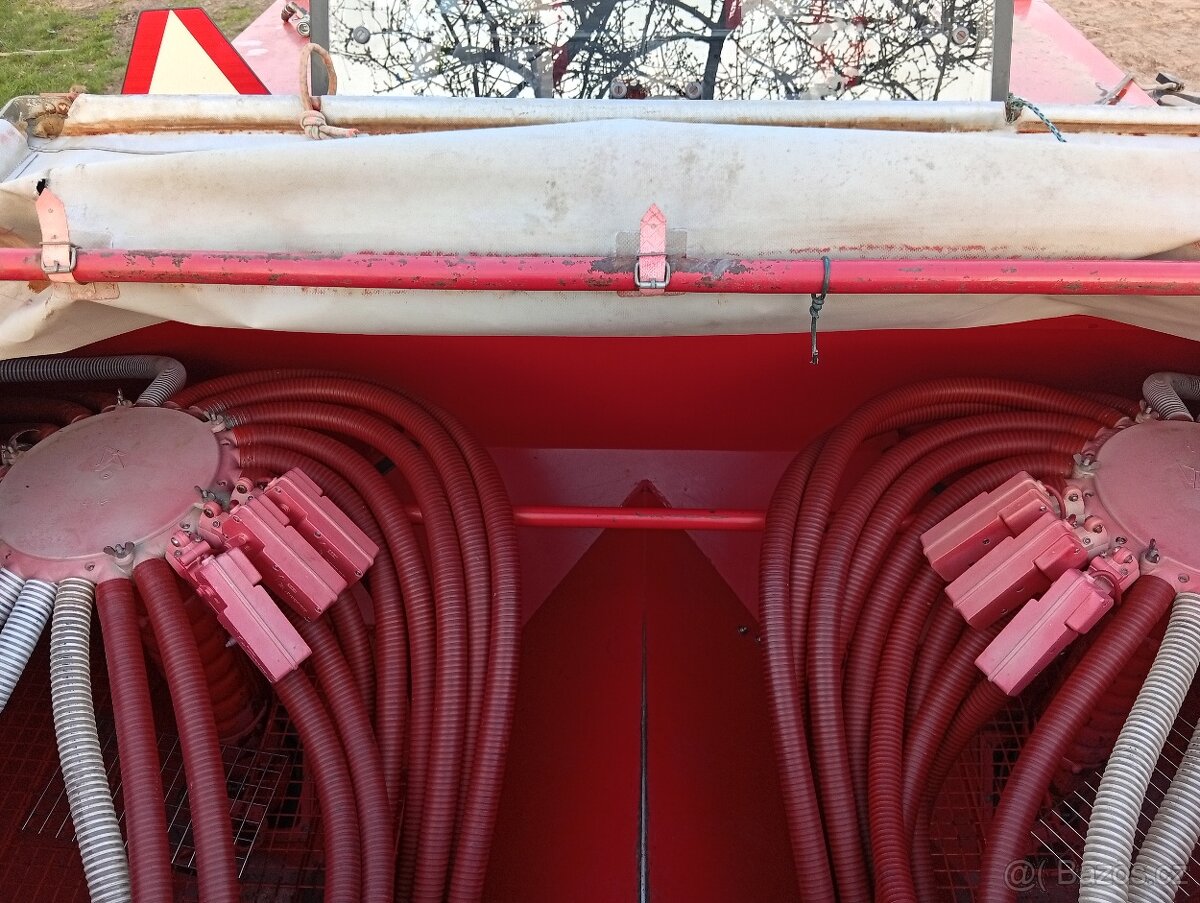 secí stroj kverneland Accord - 2