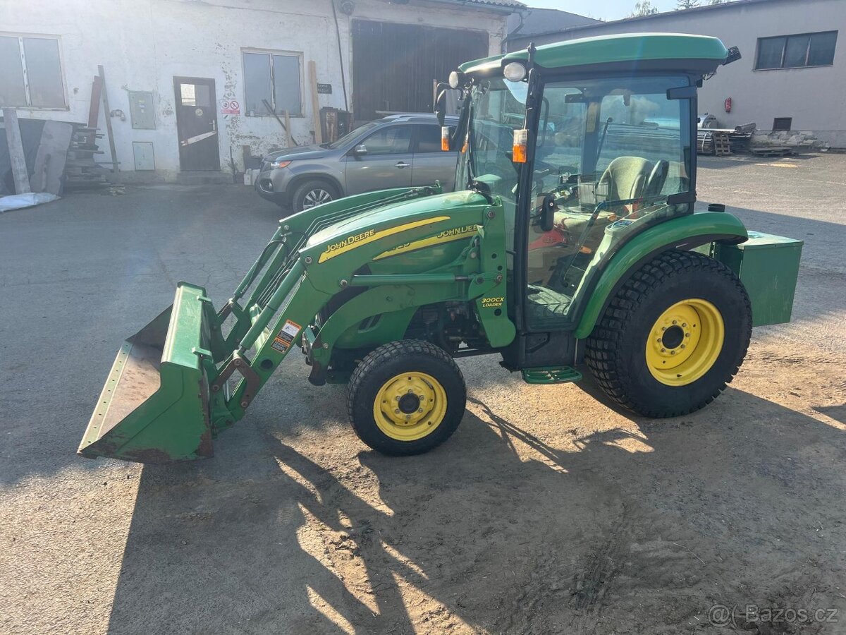 John Deere 3720 - 2