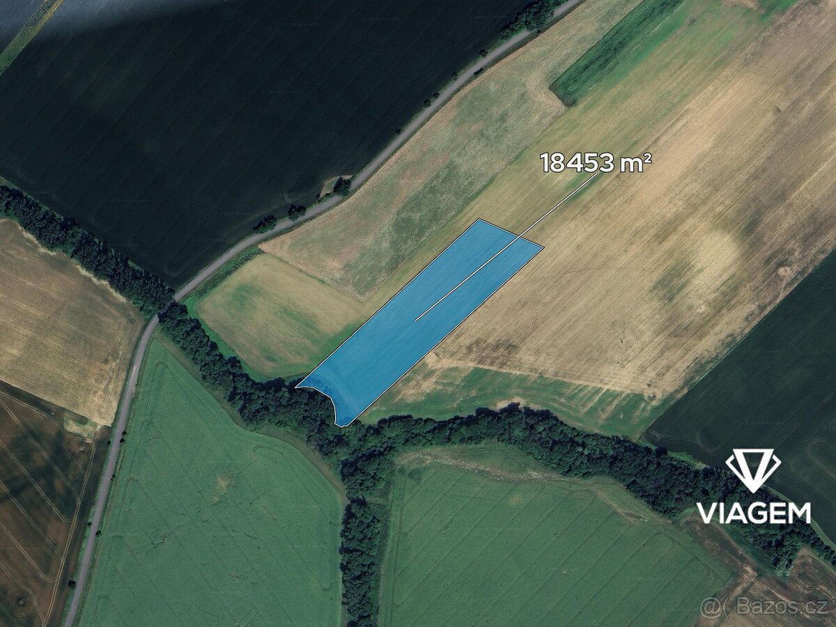 Pole 18 453 m² - 2