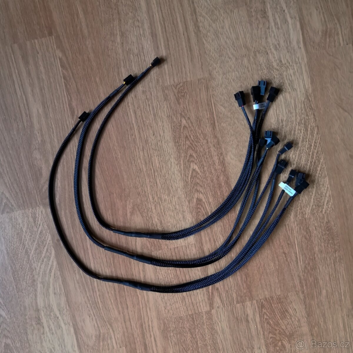 Alphacool splitter 1x 3pin na 4x 3pin 60cm - 2