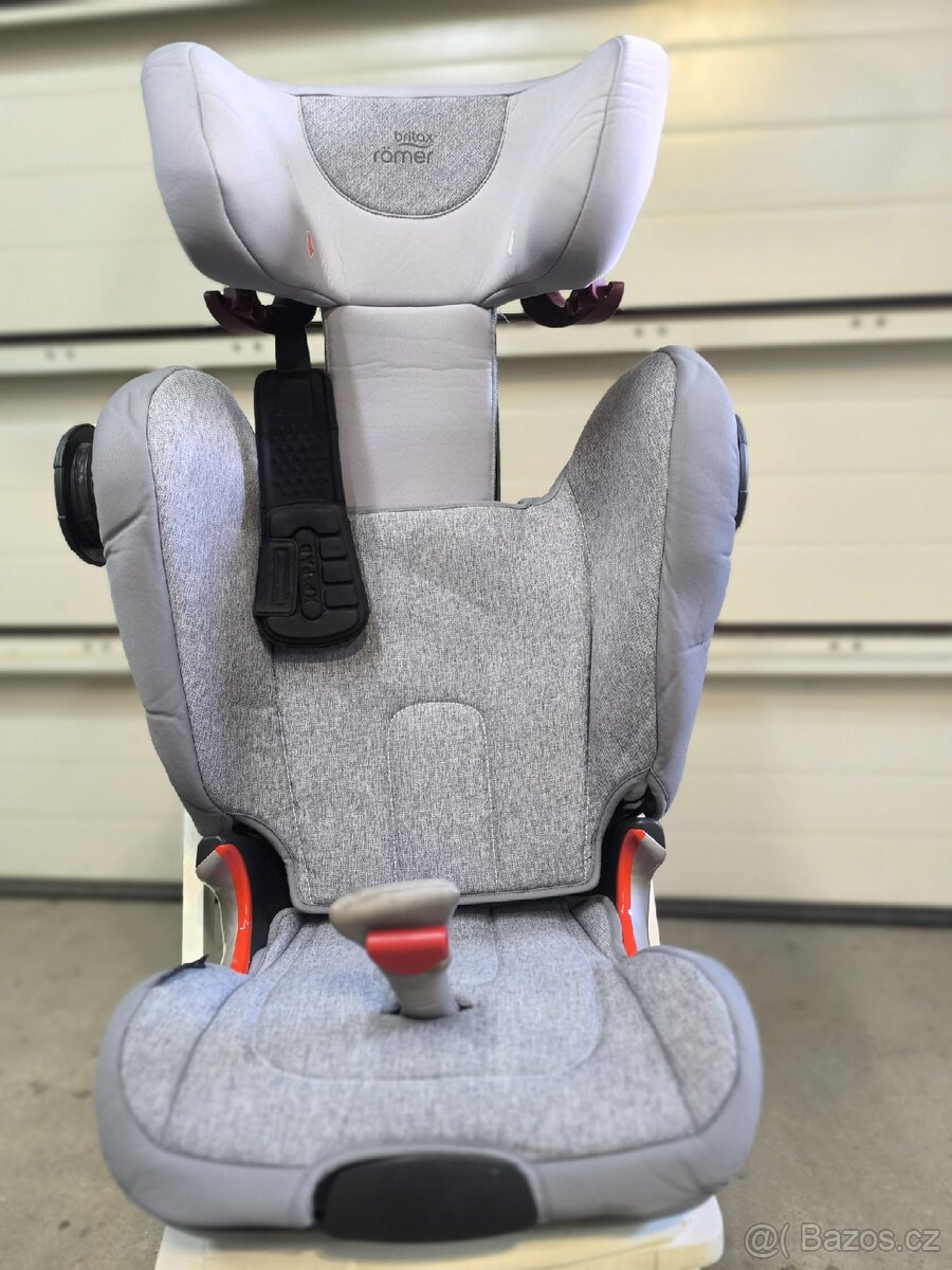 Autosedačka Britax Römer kidfix II - 2