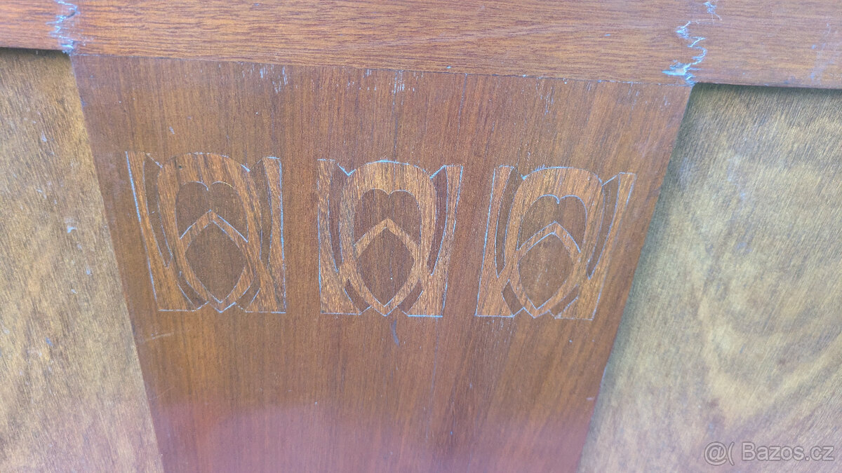 Čela na dvě postele, 30. léta - 2