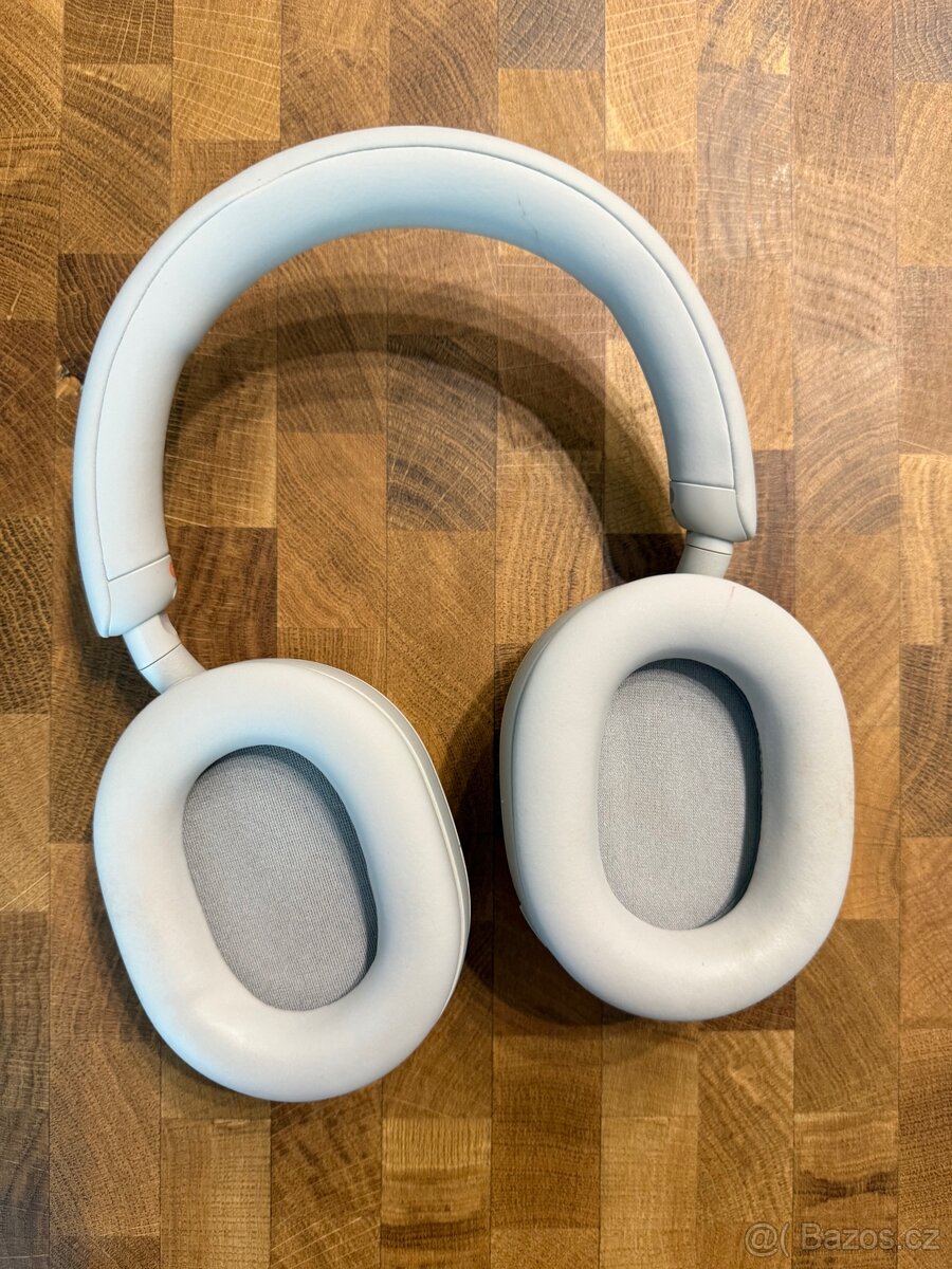 Sluchátka Sony WH-1000XM5 - 2