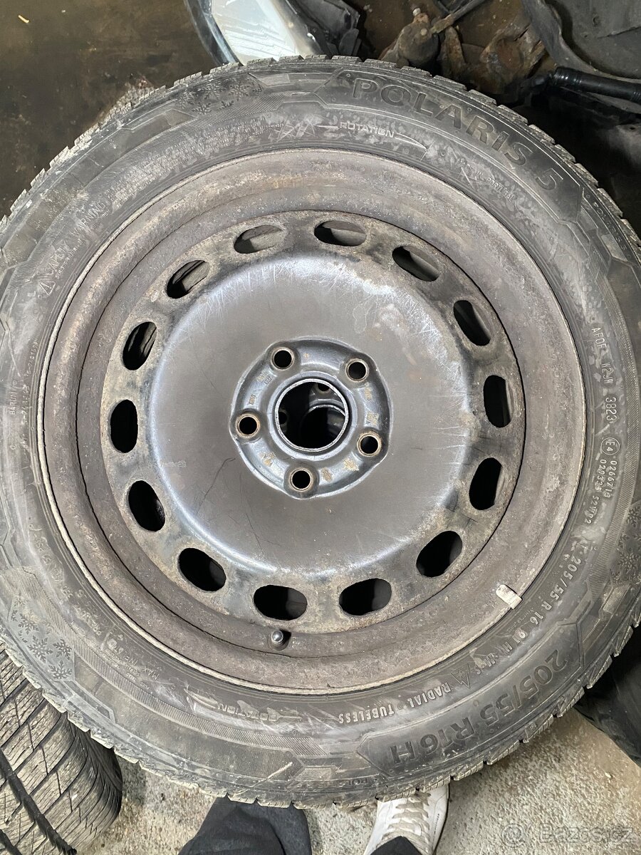 ZIMNÍ SADA 205/55 r16 BARUM VW - 2