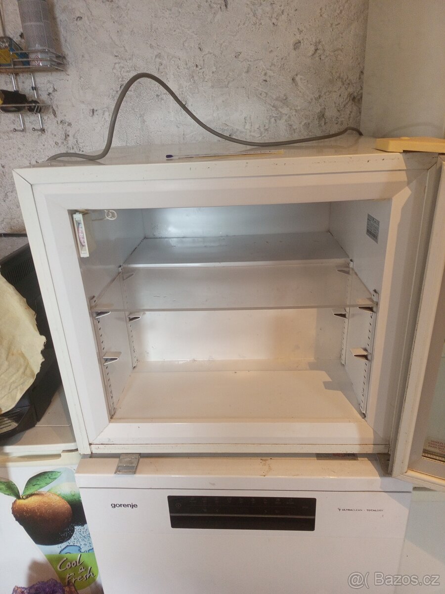 Prosklená lednice Tefcold - 2