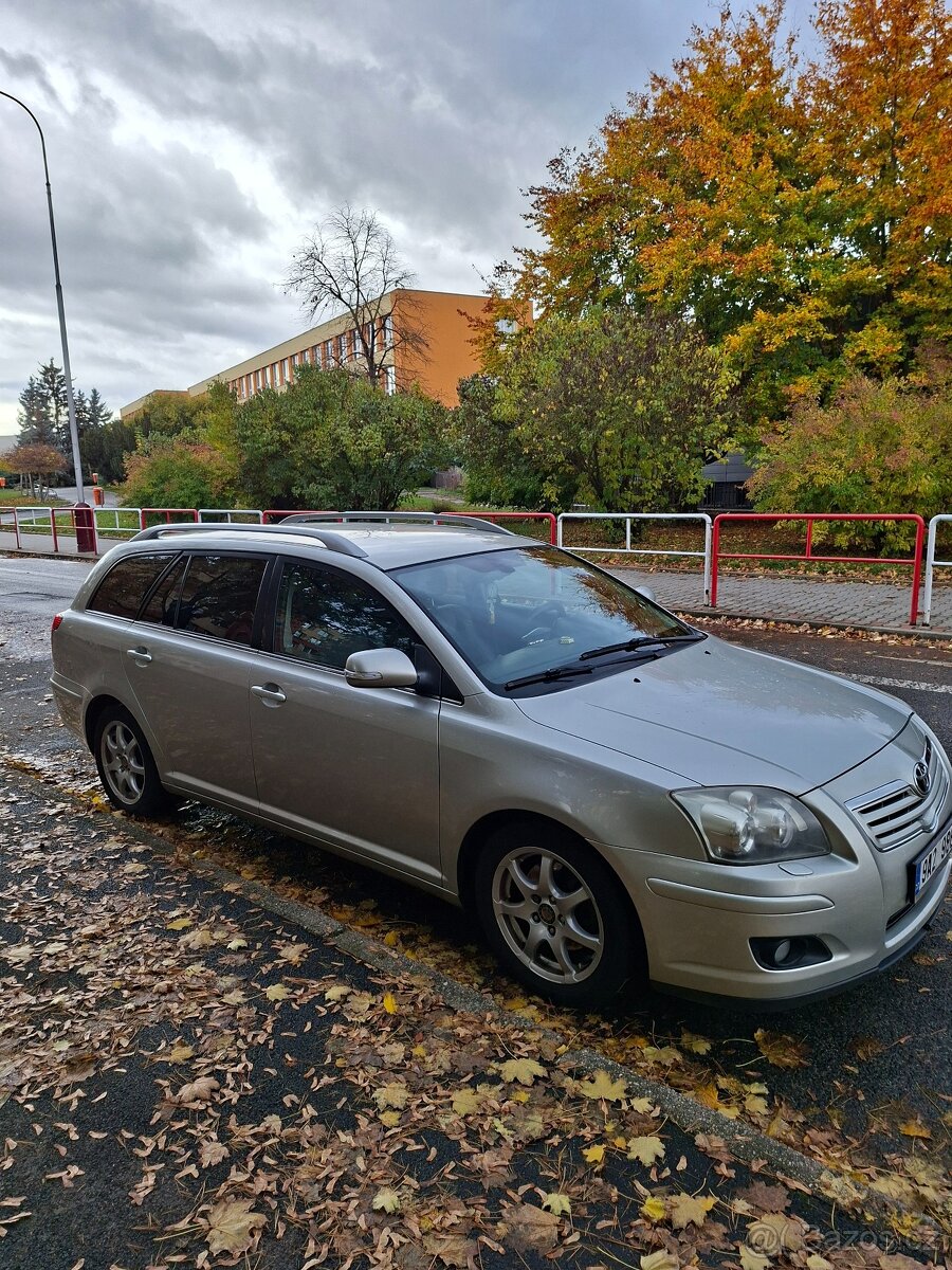 Toyota Avensis t25 2008 - 2
