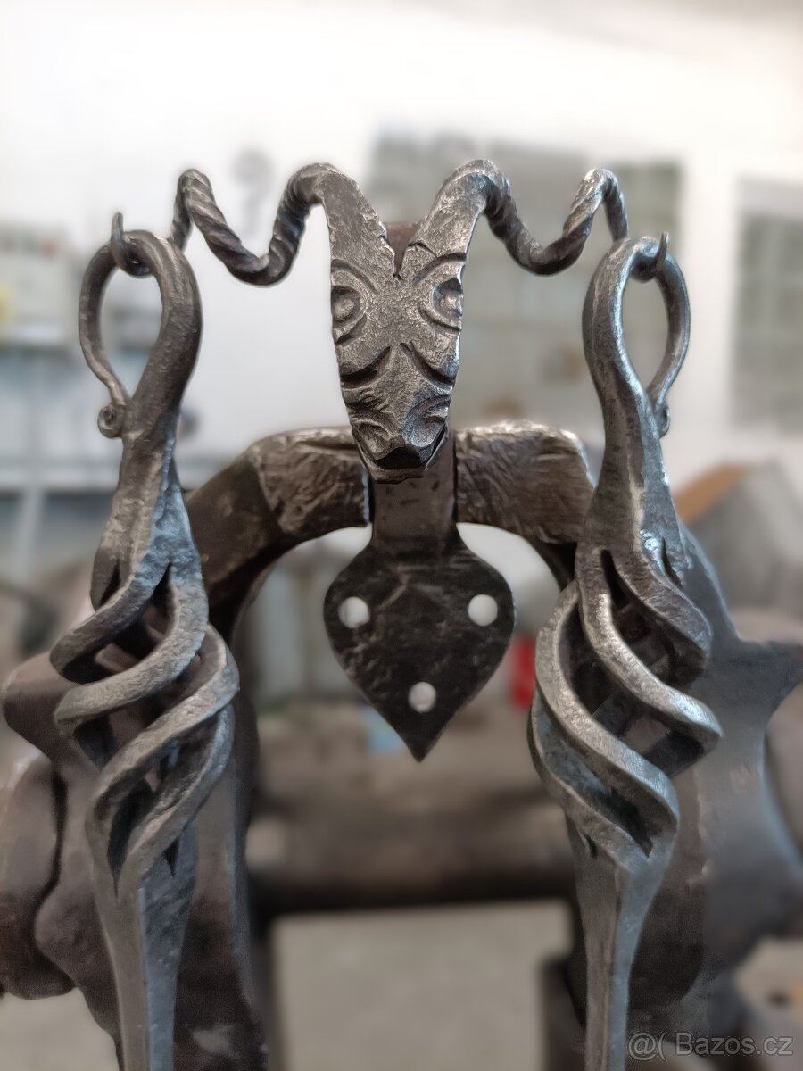 Krbové nářadí dvoudílné s věšákem - 2