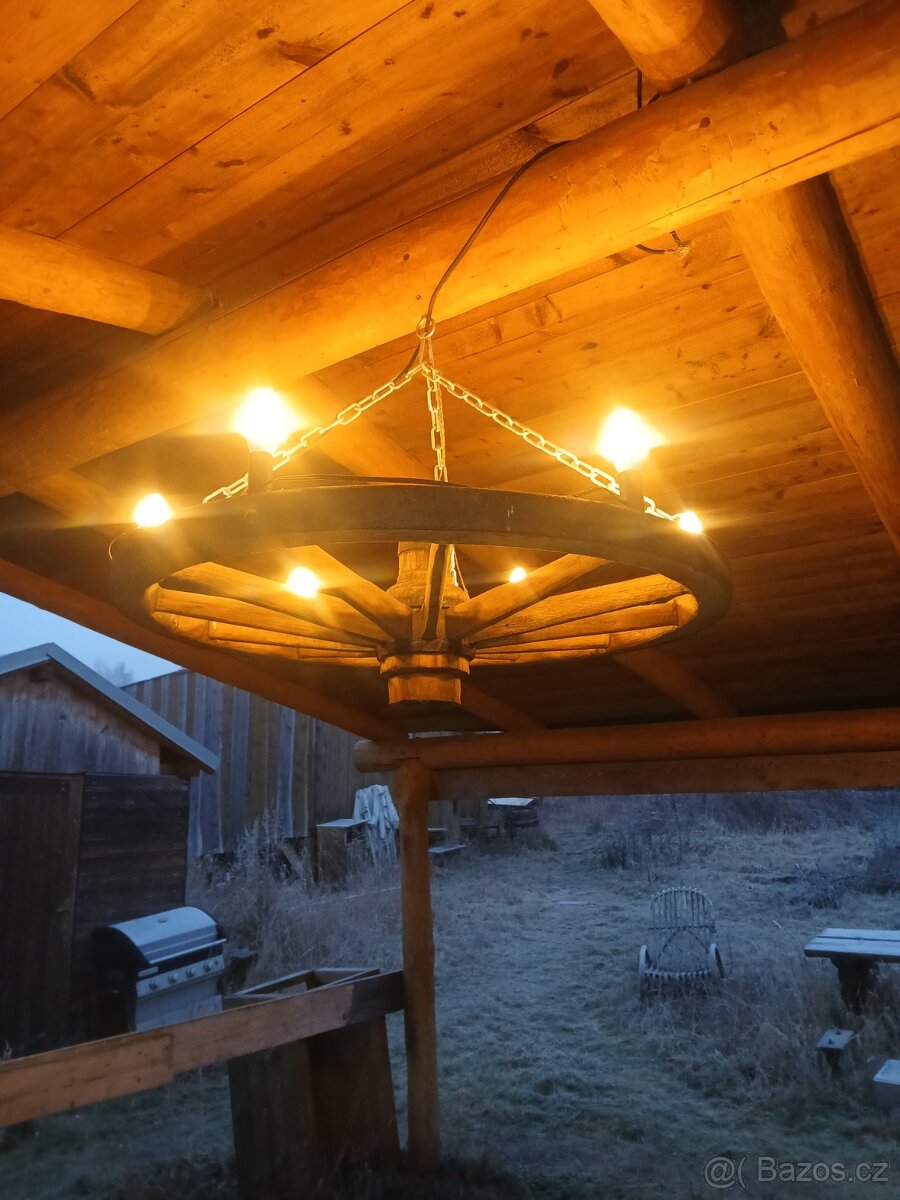 Nádherné lustry z loukotí - 2