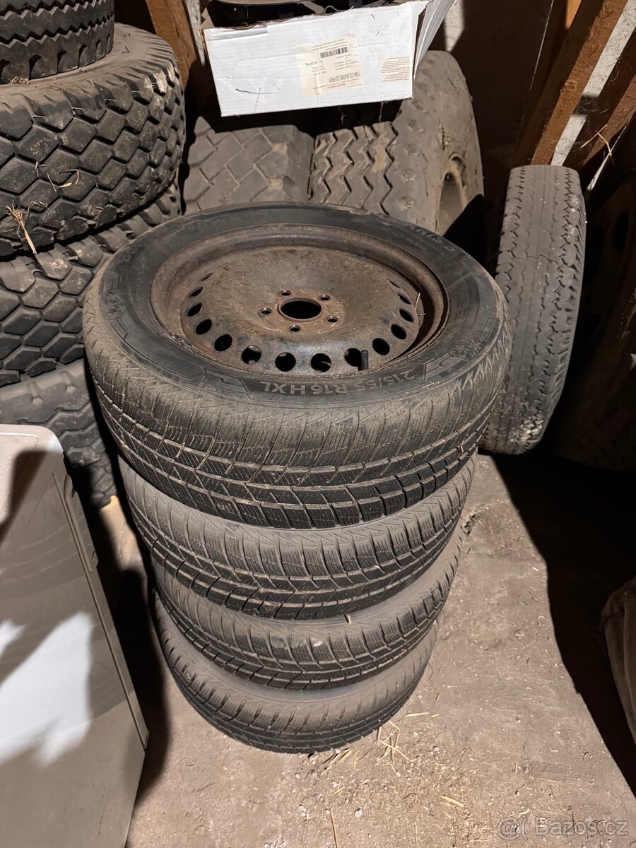 Zimní kola 215/55 r16 - 2