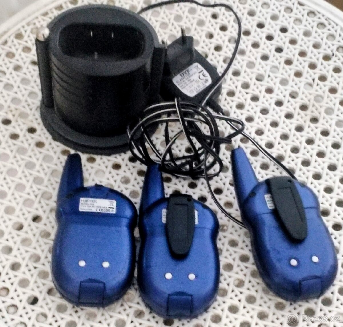 vysílačky & dobíjecí stojánek + nabíječka - 2