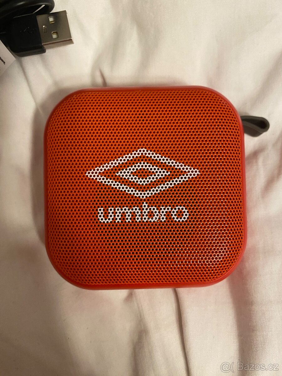 Přenosný mini reproduktor Umbro 494616RD / - 2