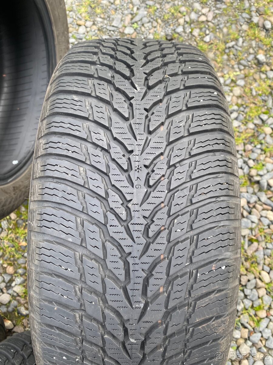 Zimní pneu Nokian WrSnowproof 215/55 R16 - 2