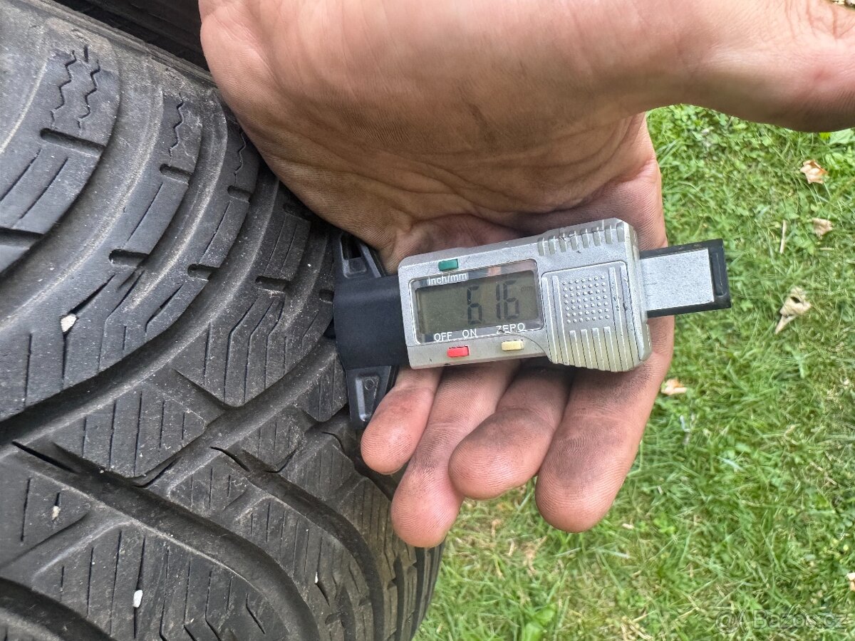 205/45/17 dvě zimní pneu Kleber - 2