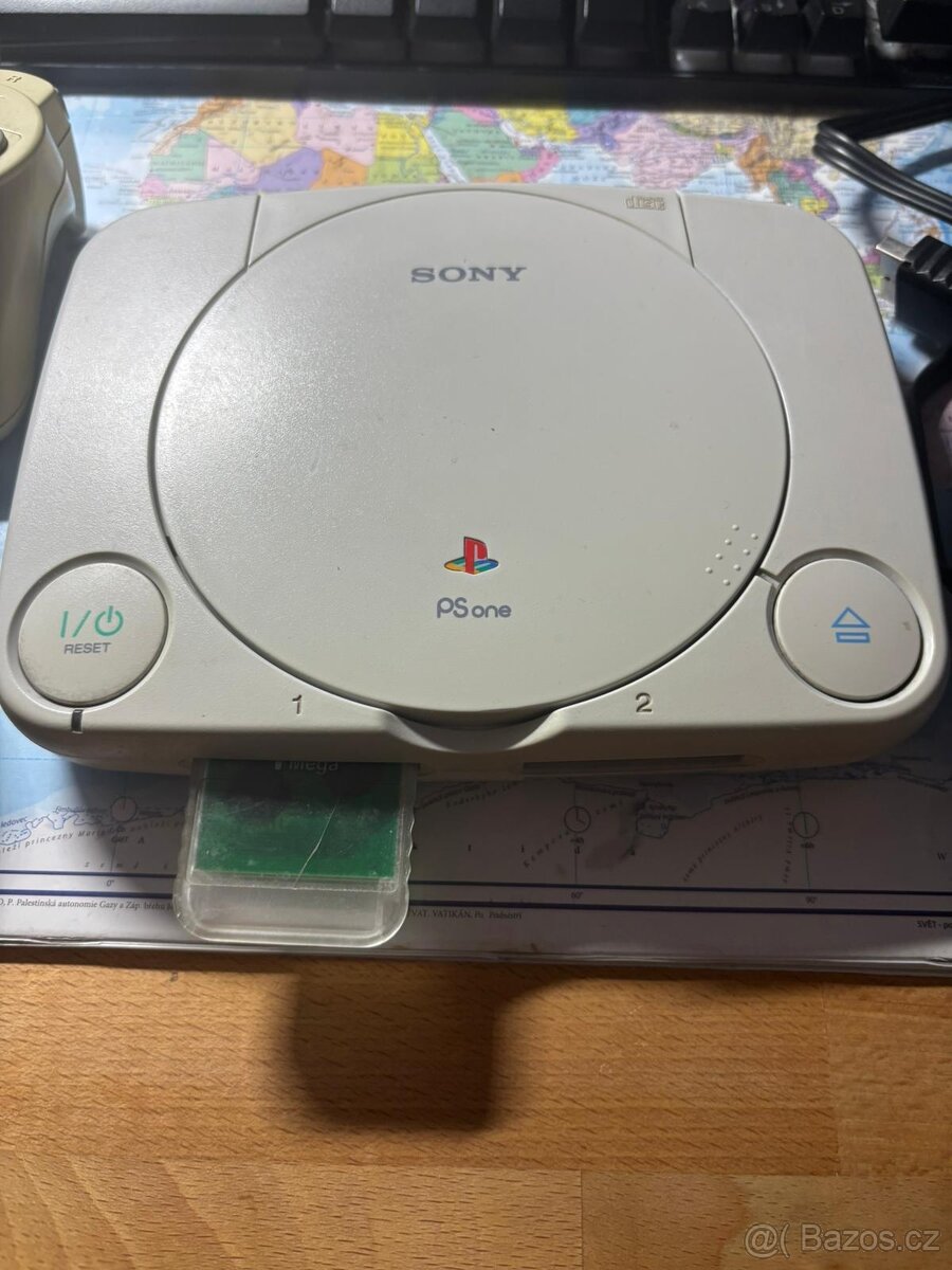Playstation 1 + ovladače - 2