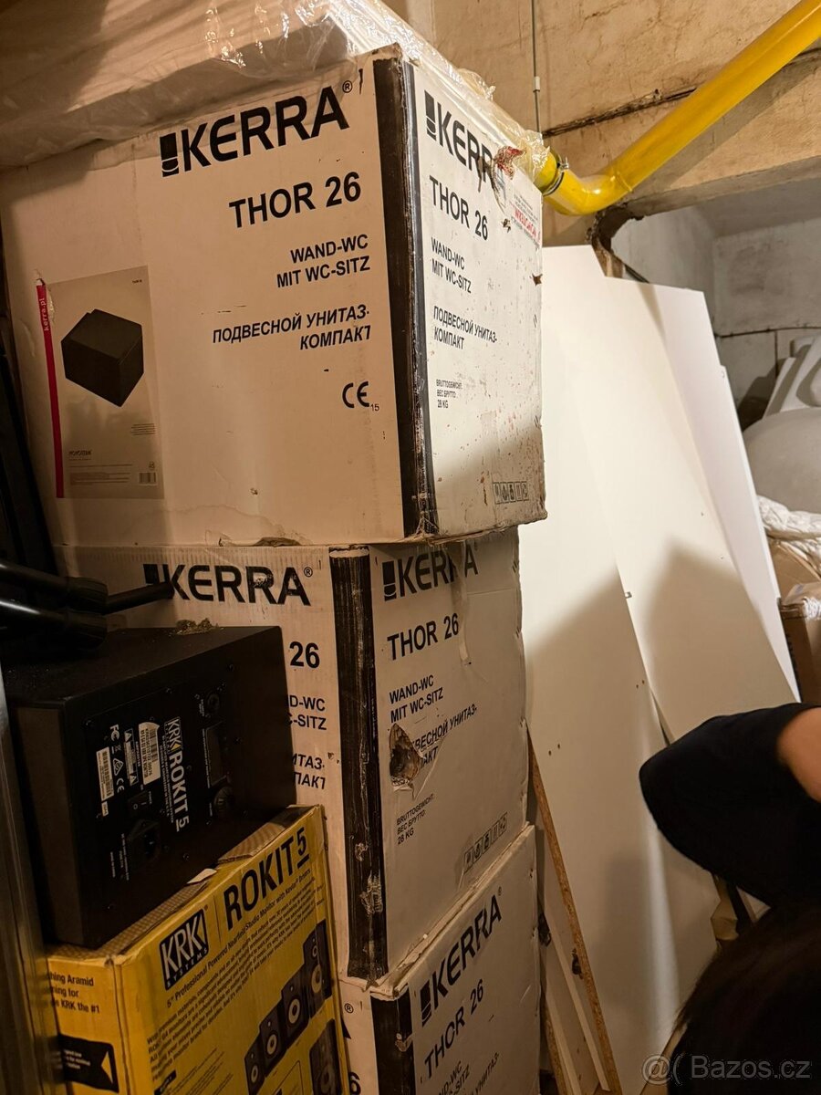 Kerra Thor 26 WC mísa závěsná, black - 2