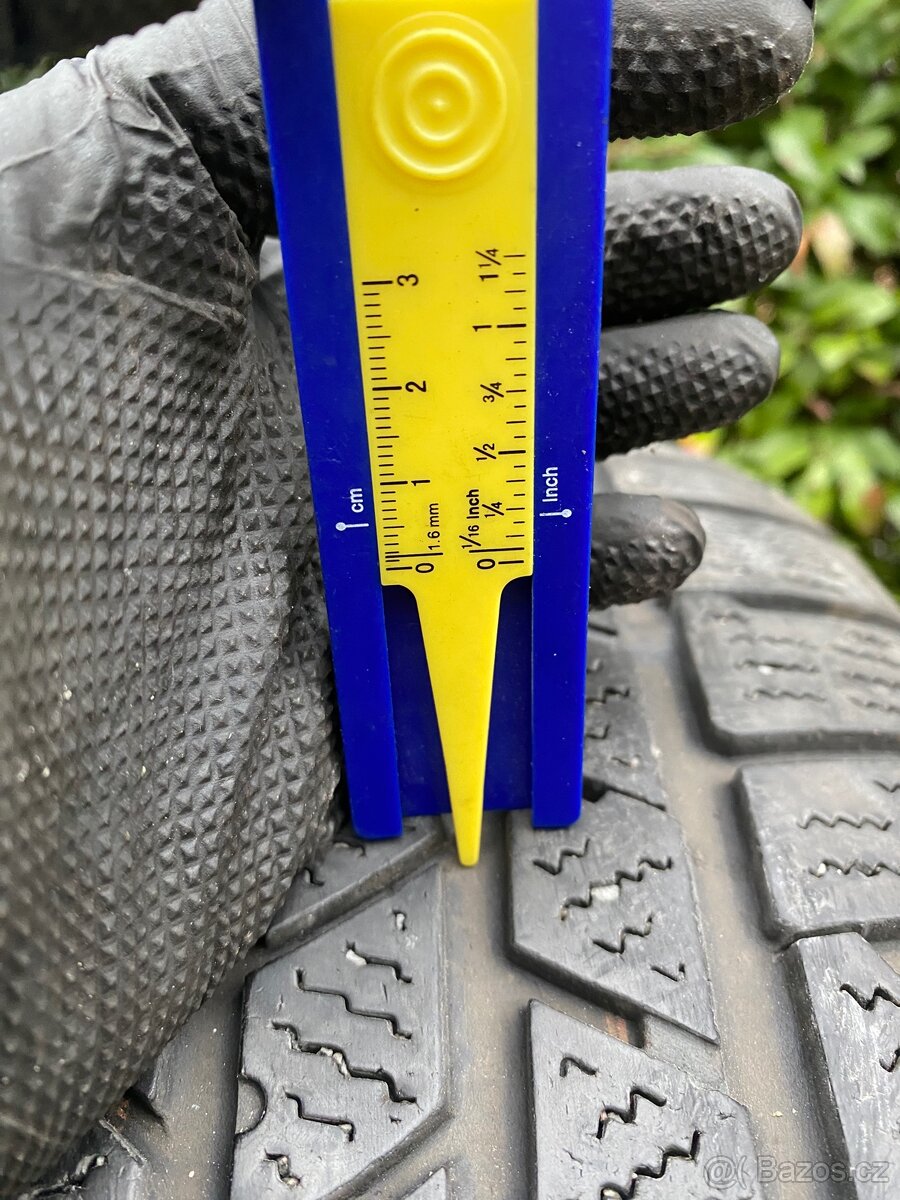 235/55 R19 105H Continental 4x5.5mm dot2413 zimní - 2